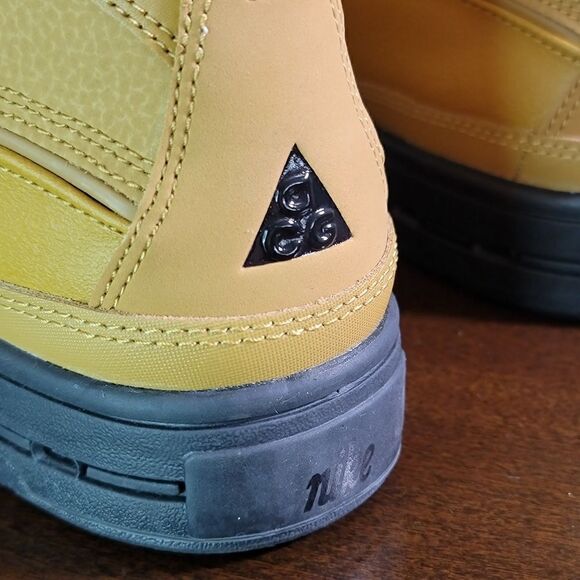 Nike ACG Woodside 2 Duck Hiking Waterproof Boots Wheat Black Size 6.5Y 6.5 New - Picture 10 of 14